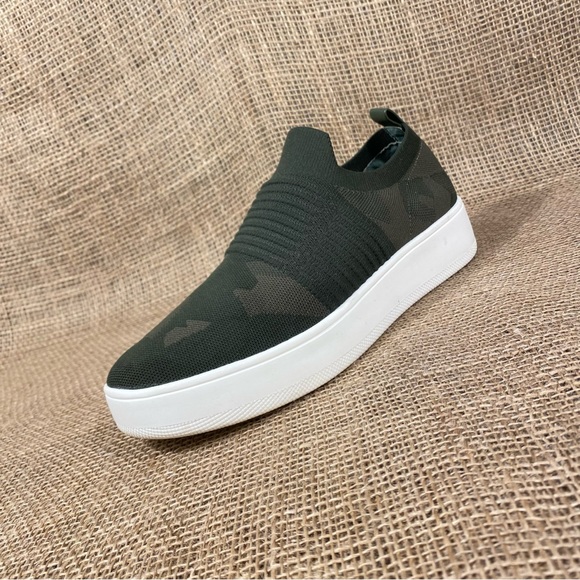 Steve Madden Loafers Sneakers Camo Slip On Platform shoes Size 8.5 M - Picture 2 of 10